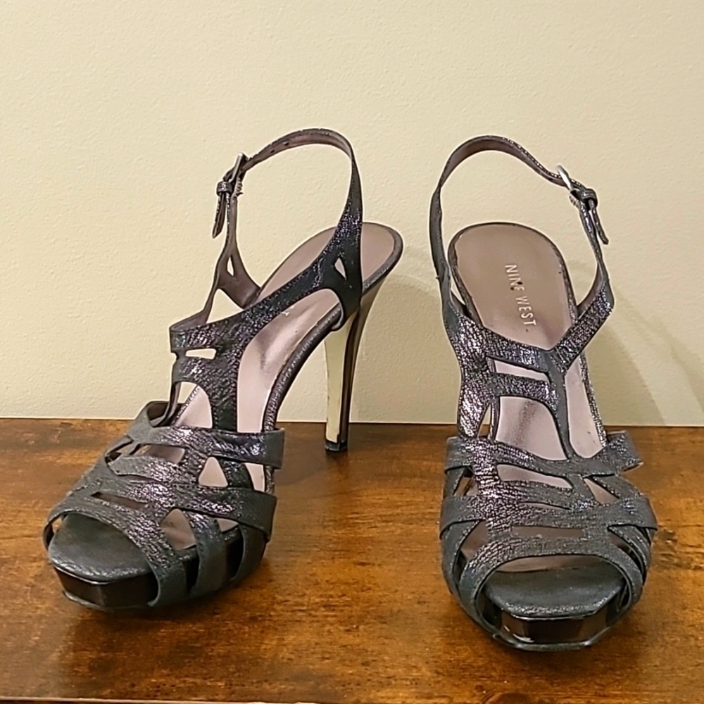 Nine West platform heeled sandals size 8